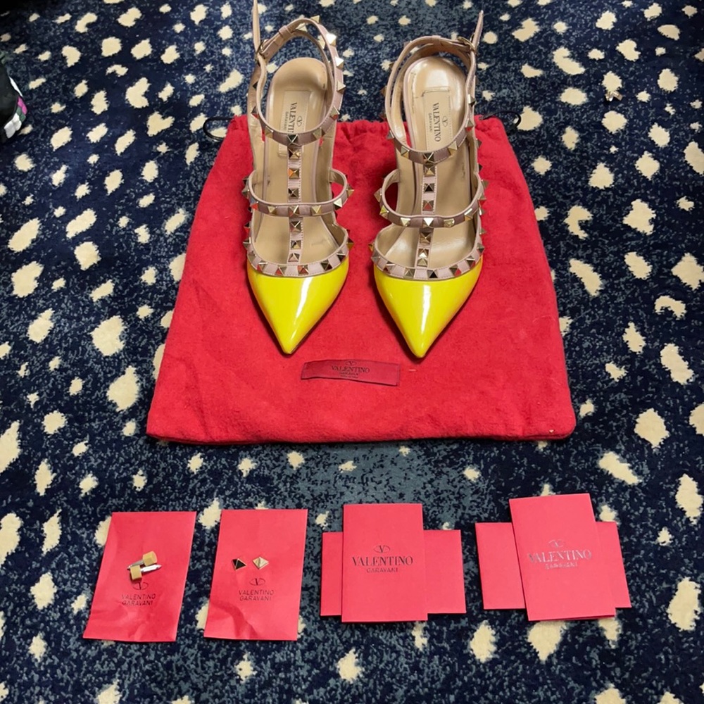 Valentino Rockstud Caged Slingback Heels Pumps